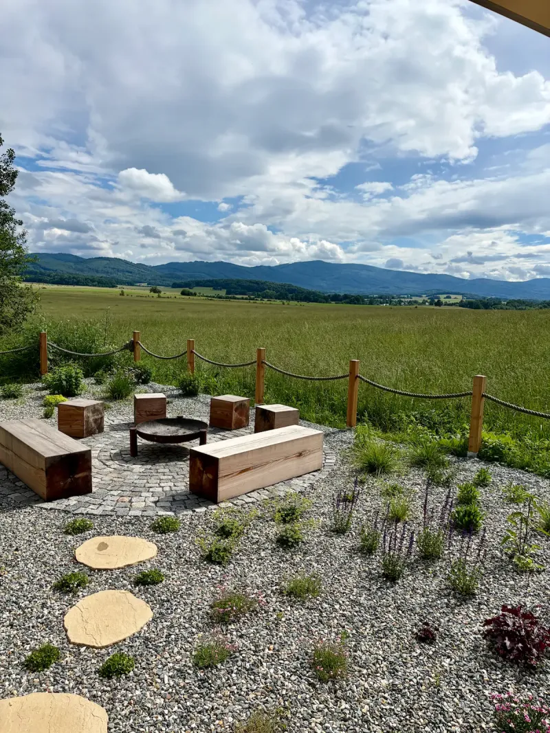 Fire pit with a countryside view at Johanka Hutka, Rychlebské hory mountains